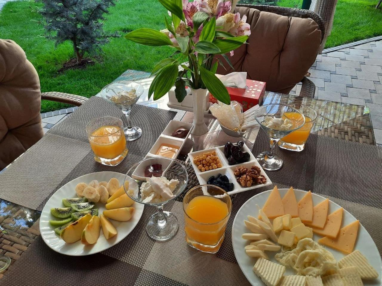 Home Boutique Hotel Ташкент Экстерьер фото
